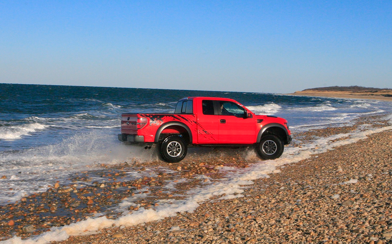 Illustration for article titled Hooning The Ford Raptor